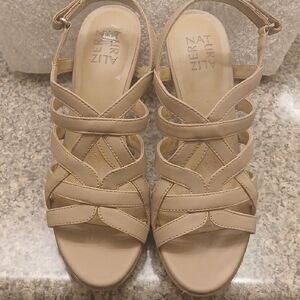 Naturalizer Women's Beige Strappy Sandals
